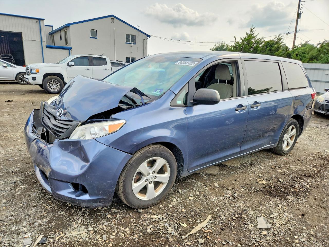 5TDZK3DC2FS528684 · 2015 TOYOTA SIENNA
