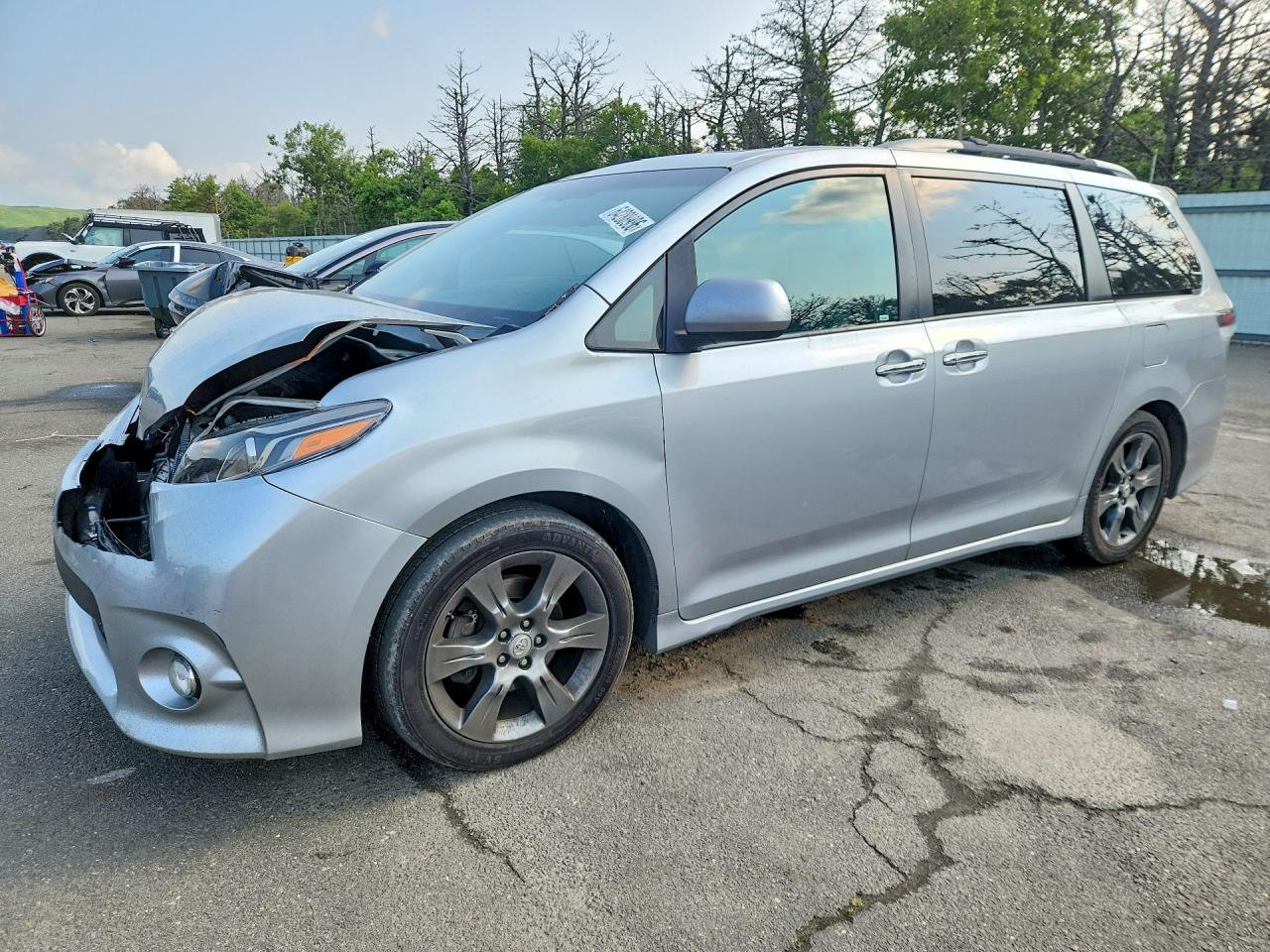 5TDXK3DC3FS671523 · 2015 TOYOTA SIENNA