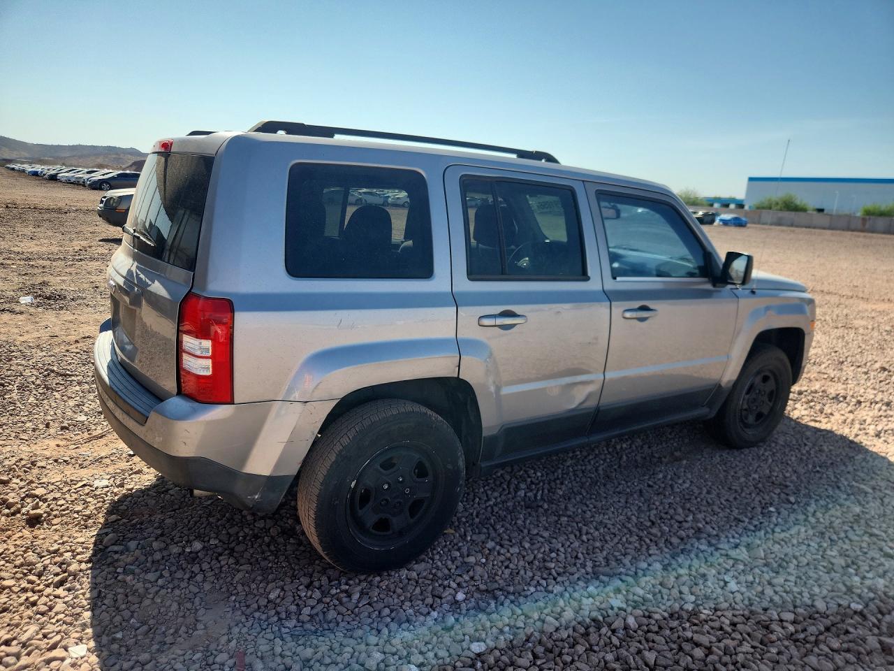 1C4NJRBB8HD105072 · 2017 JEEP PATRIOT · 3/13