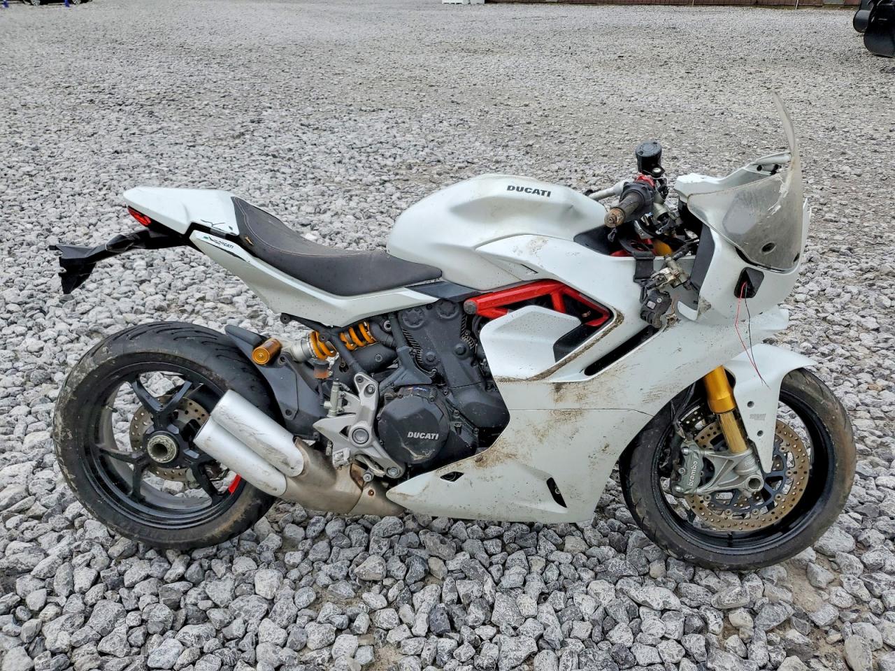 2023 DUCATI SUPERSPORT