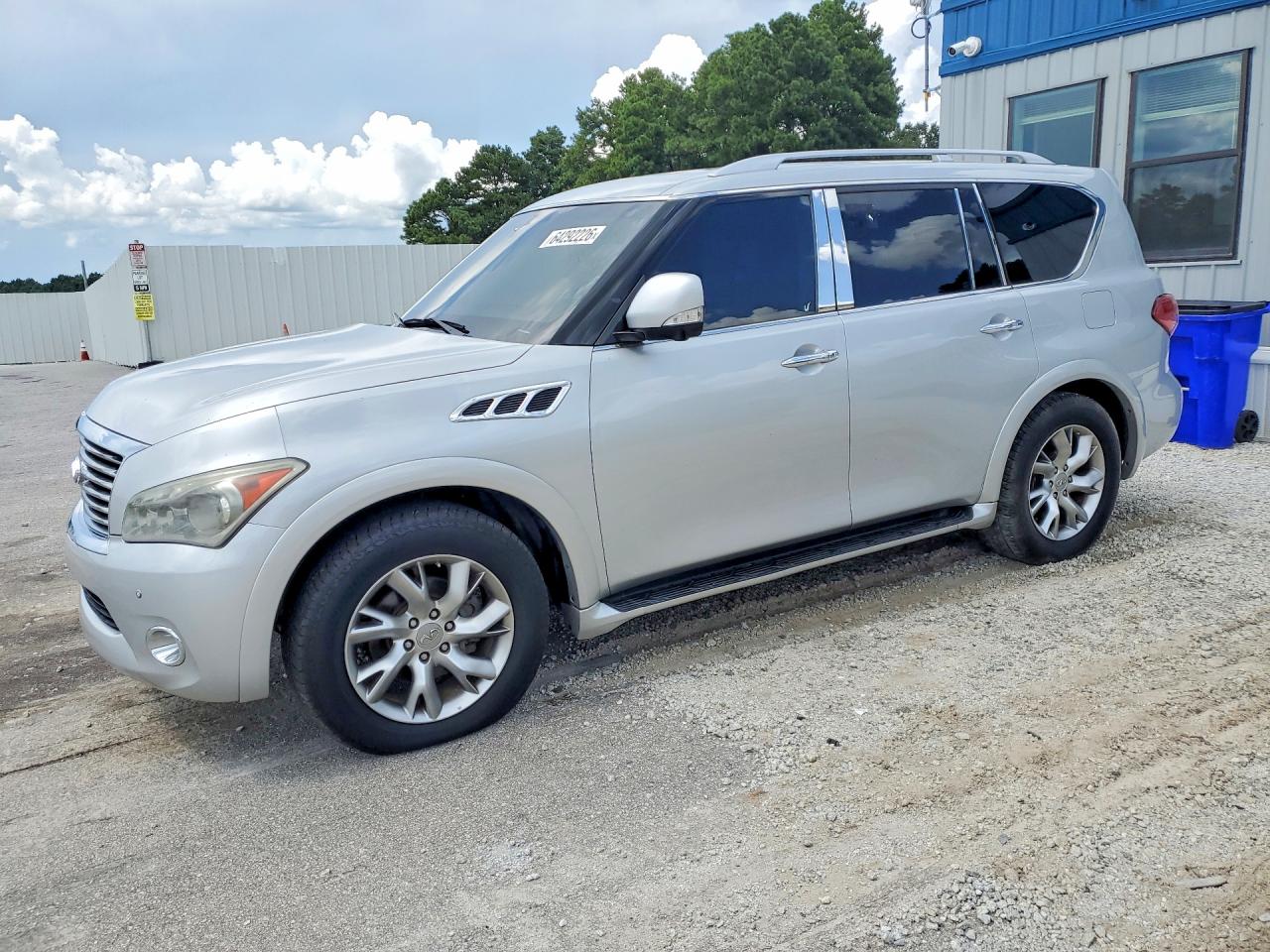 JN8AZ2NC1B9300285 · 2011 INFINITI QX56