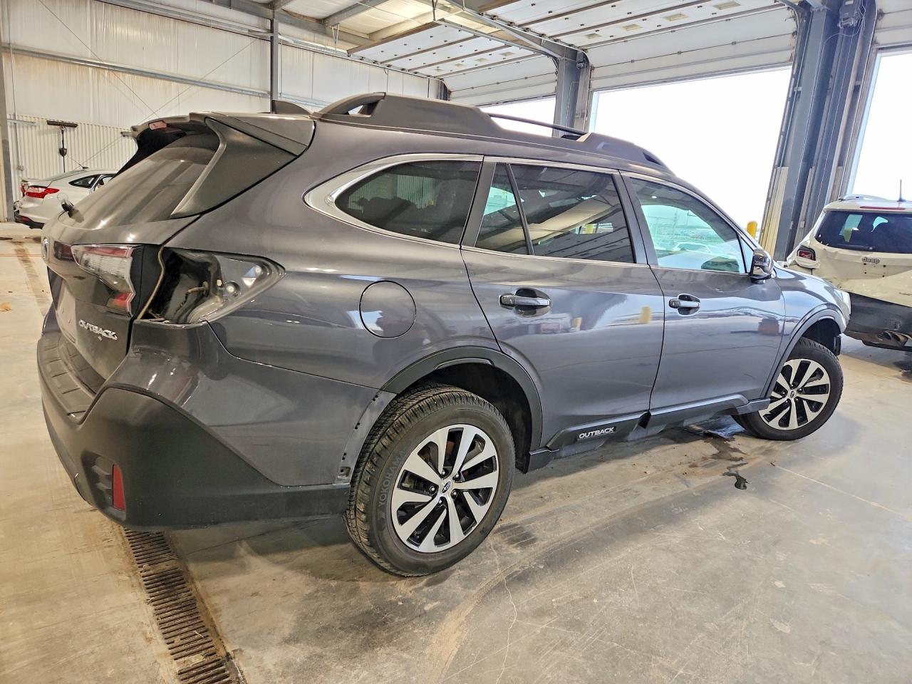 4S4BTAFC8N3168445 · 2022 SUBARU OUTBACK · 3/13