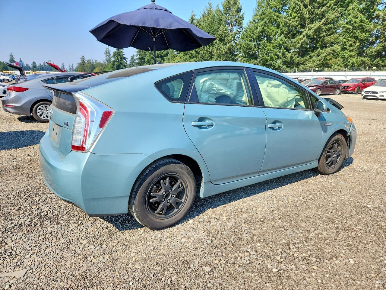 JTDKN3DU2F1914830 · 2015 TOYOTA PRIUS · 3/12