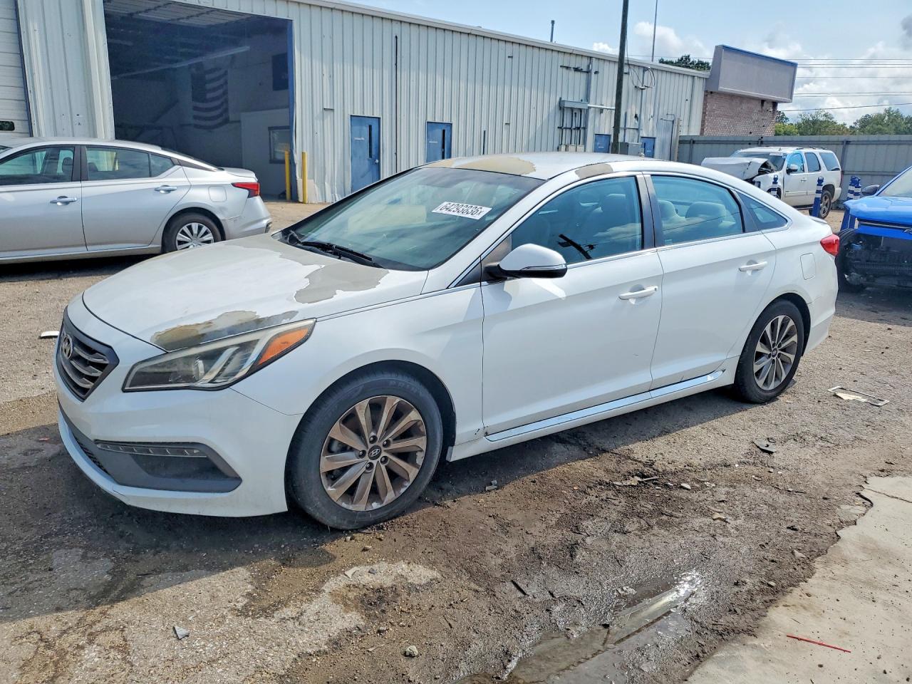 5NPE34AF3FH085239 · 2015 HYUNDAI SONATA