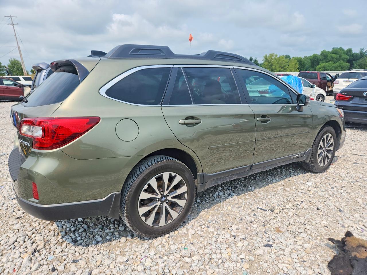4S4BSBNC8G3228723 · 2016 SUBARU OUTBACK · 3/13
