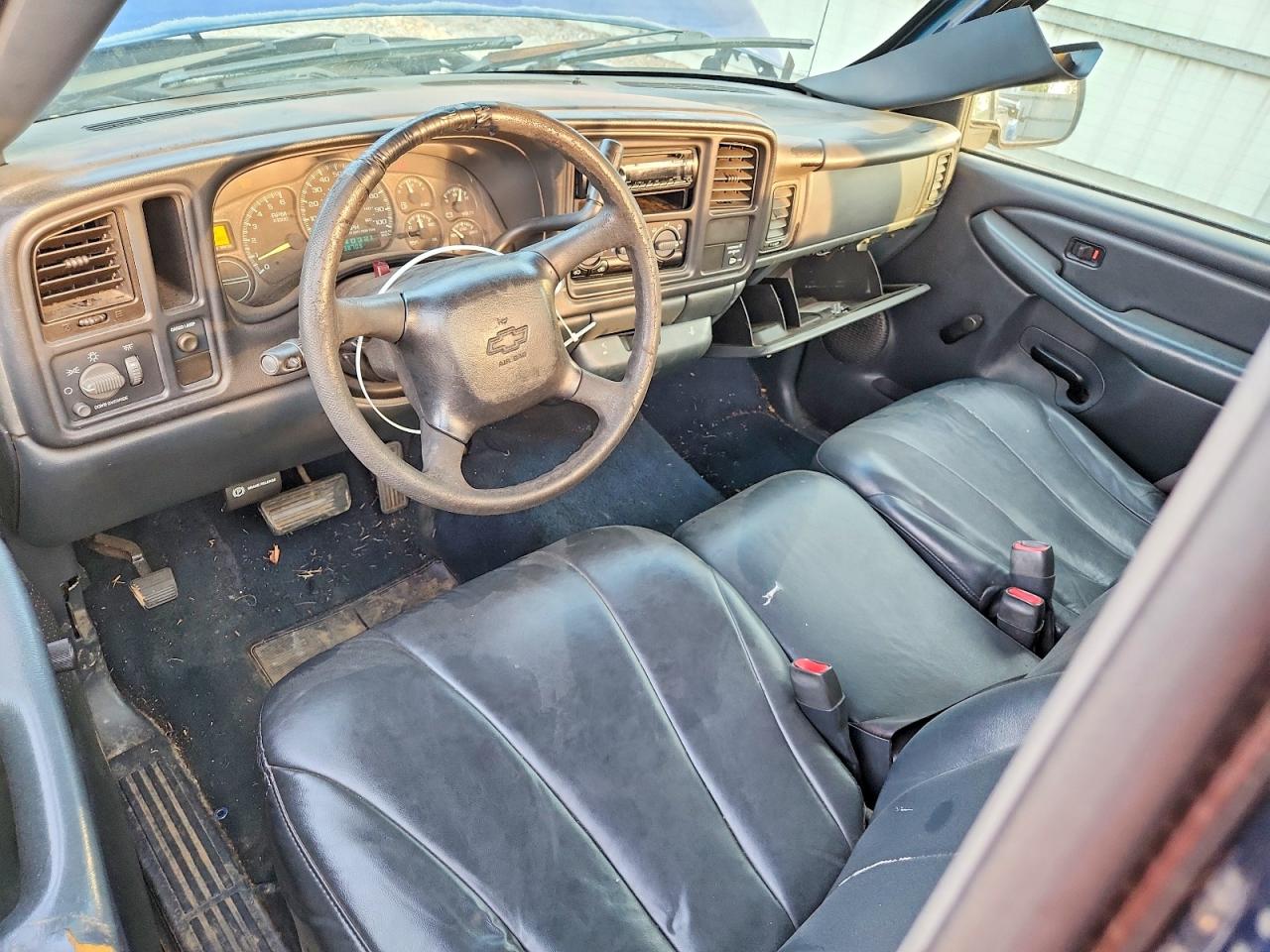 1GCEC14W4YZ257252 · 2000 CHEVROLET SILVERADO · 8/12