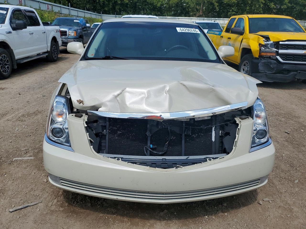 1G6KA5E62BU119229 · 2011 CADILLAC DTS · 5/12