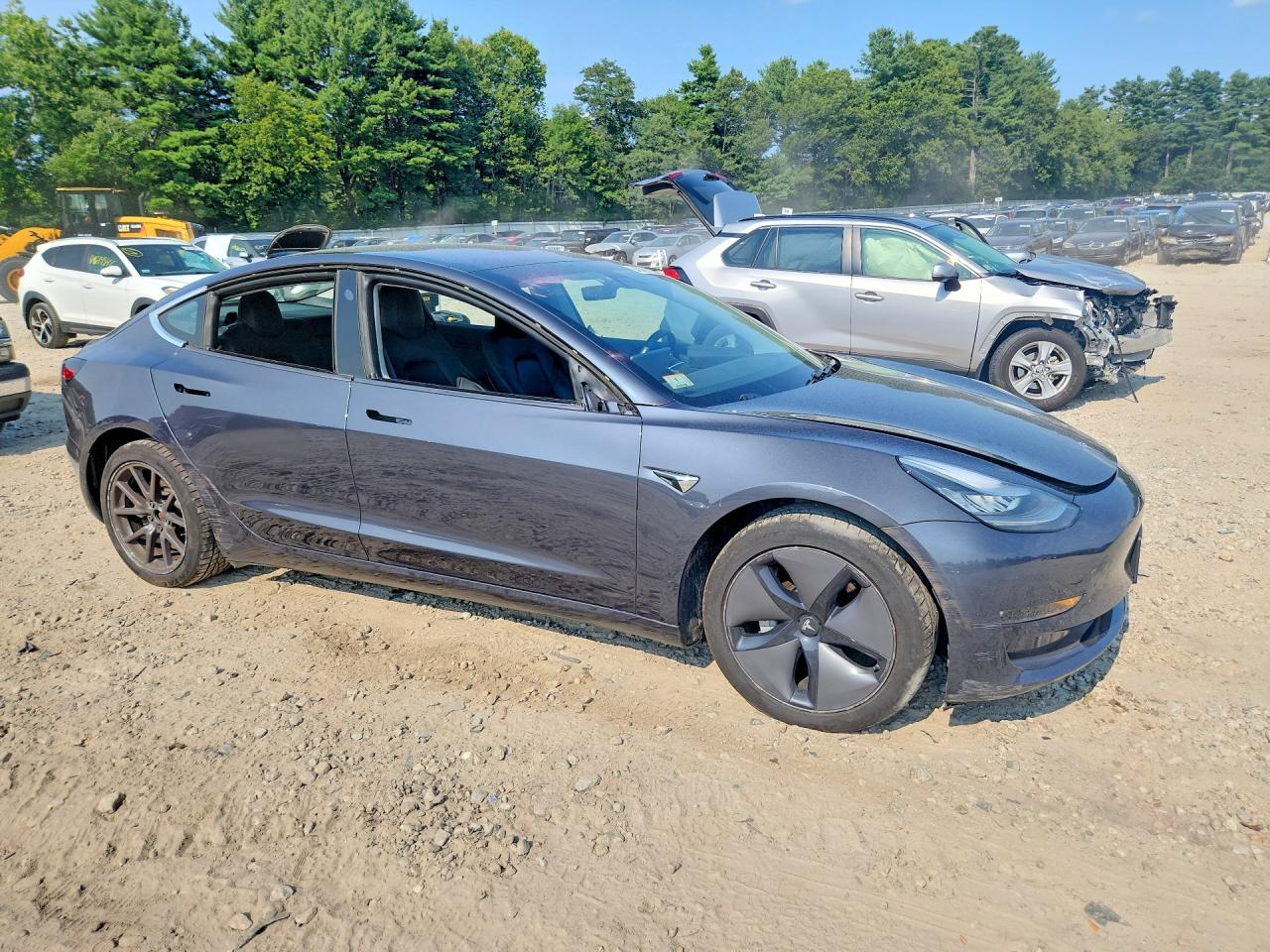 5YJ3E1EB4JF119199 · 2018 TESLA MODEL 3 · 4/13