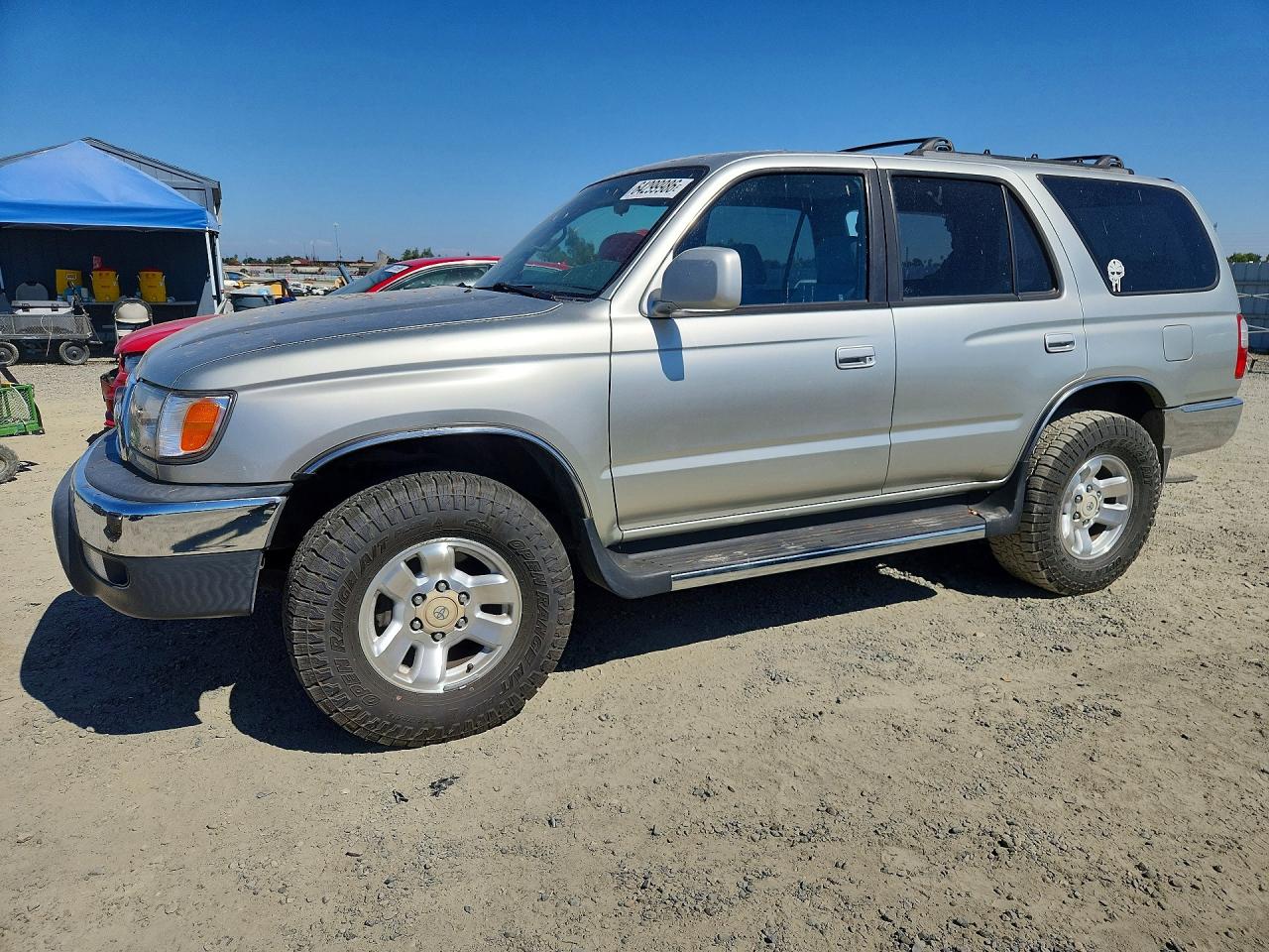 JT3HN86R3Y0270705 · 2000 TOYOTA 4RUNNER