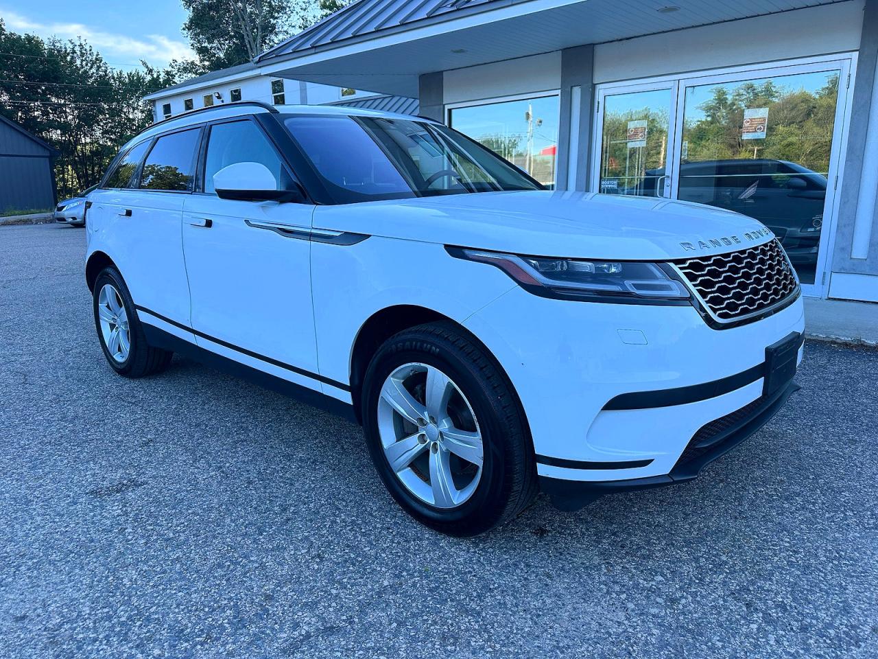 SALYB2RN3JA764534 · 2018 LAND ROVER RANGE ROVER VELAR