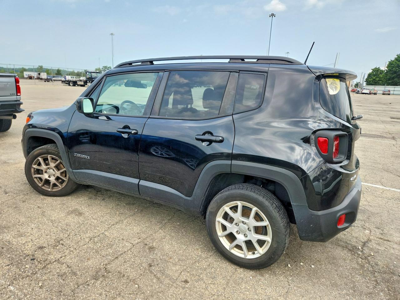 ZACNJBBB8KPK29906 · 2019 JEEP RENEGADE · 2/13