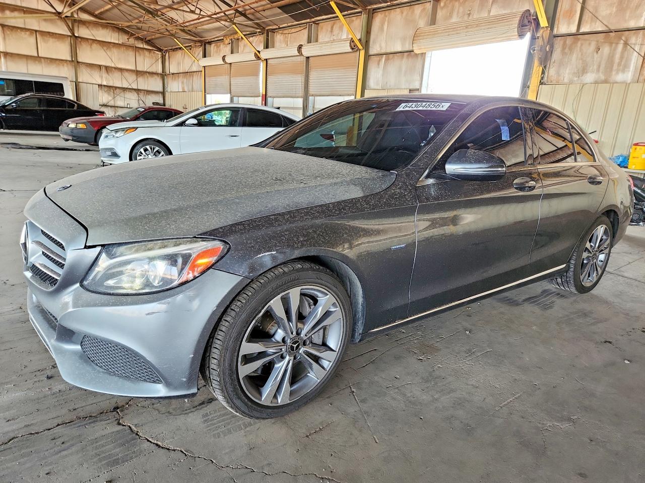 55SWF4HB0JU255609 · 2018 MERCEDES-BENZ C