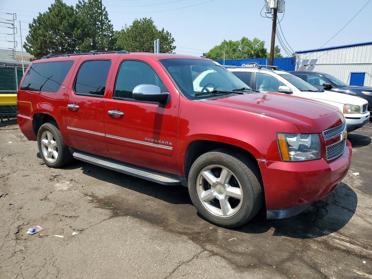 1GNSKKE78ER151067 · 2014 CHEVROLET SUBURBAN · 4/13