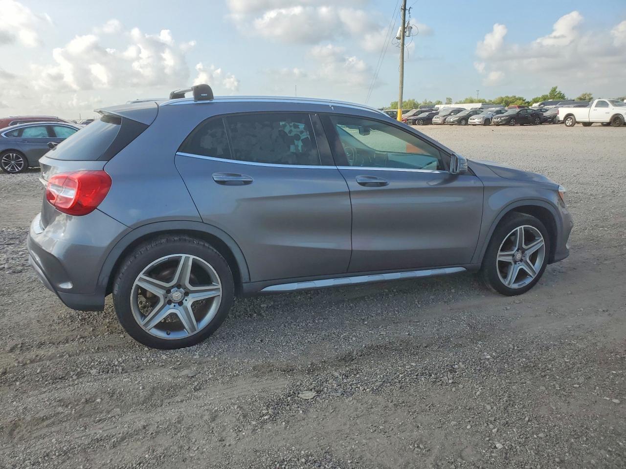 WDCTG4GB3FJ092886 · 2015 MERCEDES-BENZ GLA · 3/12