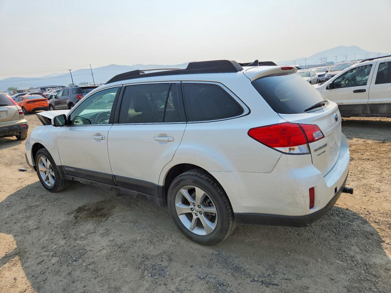 4S4BRBLCXE3287431 · 2014 SUBARU OUTBACK · 2/12