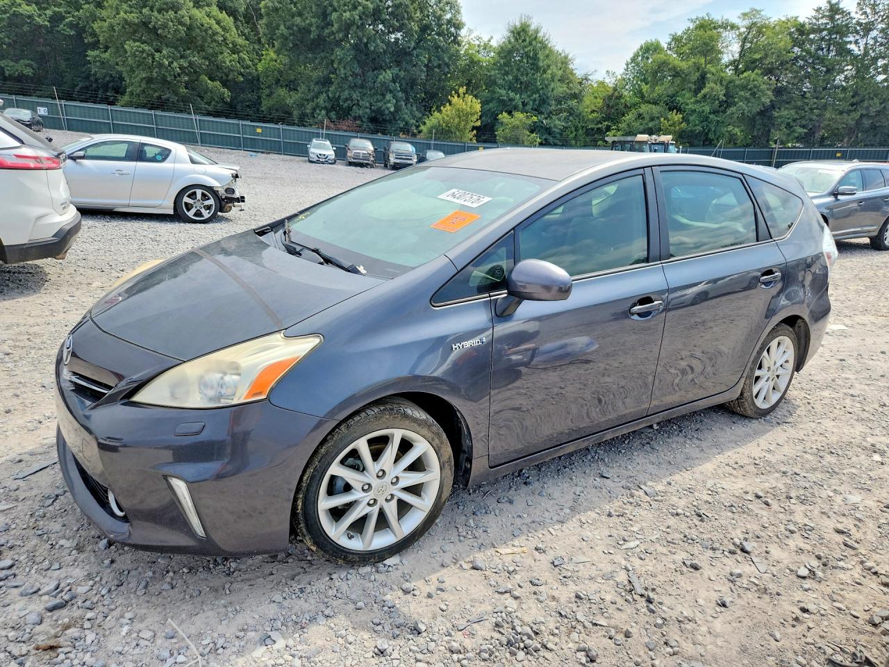 JTDZN3EU6D3190493 · 2013 TOYOTA PRIUS V