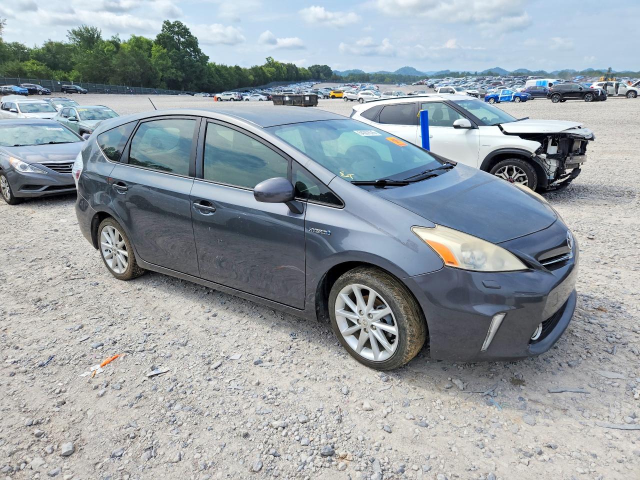 JTDZN3EU6D3190493 · 2013 TOYOTA PRIUS V · 4/12