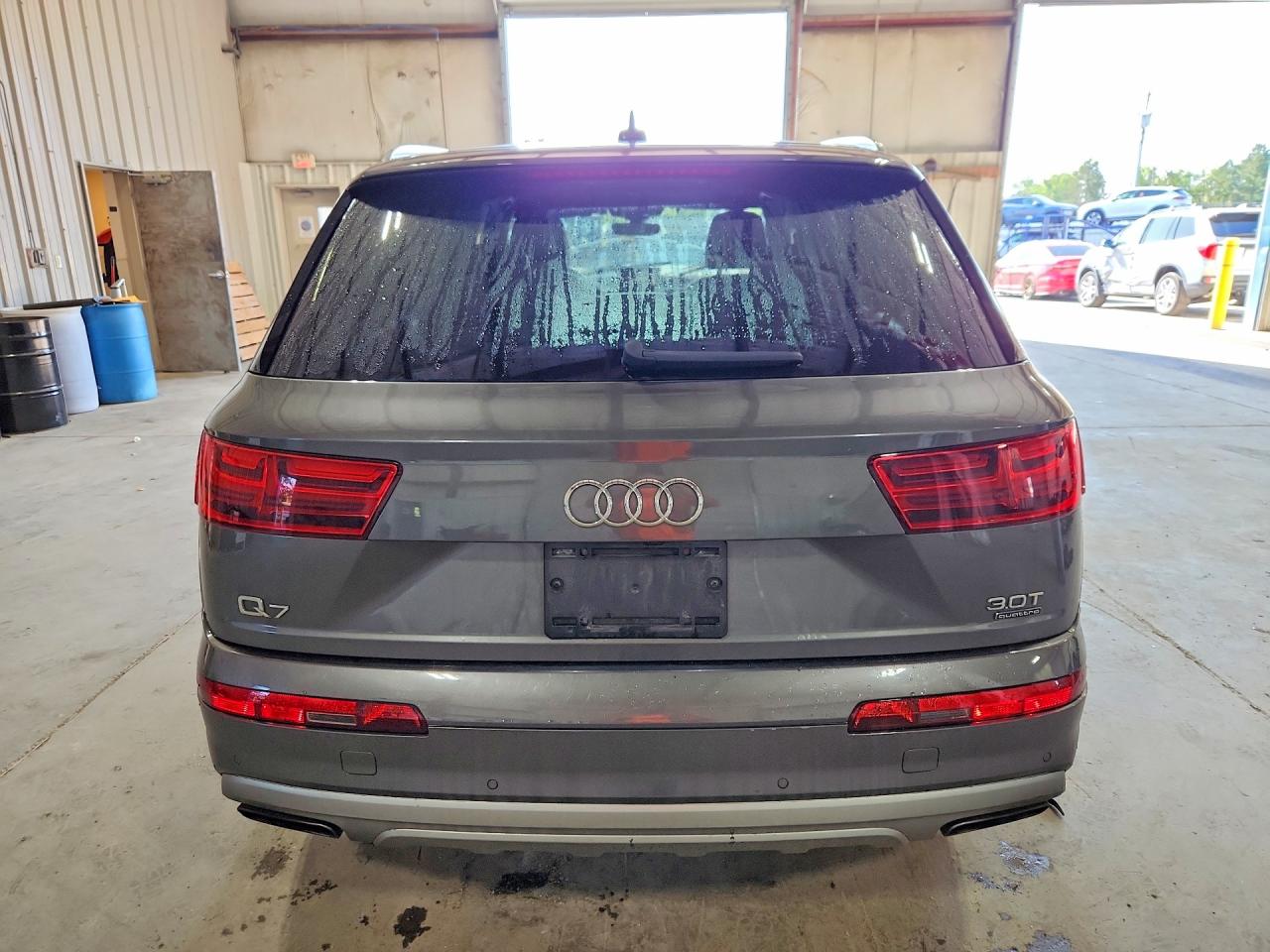 WA1LAAF70JD042404 · 2018 AUDI Q7 · 6/13