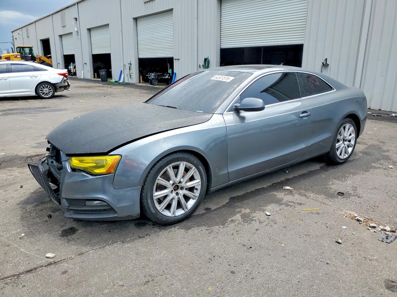 WAUCFAFR8DA076120 · 2013 AUDI A5