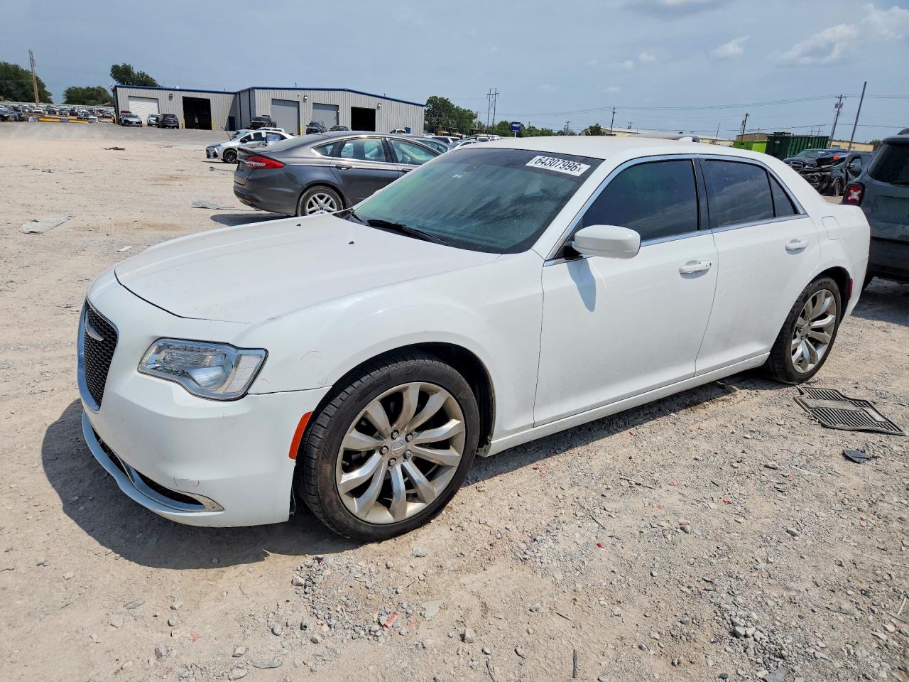 2C3CCAAG4JH285941 · 2018 CHRYSLER 300