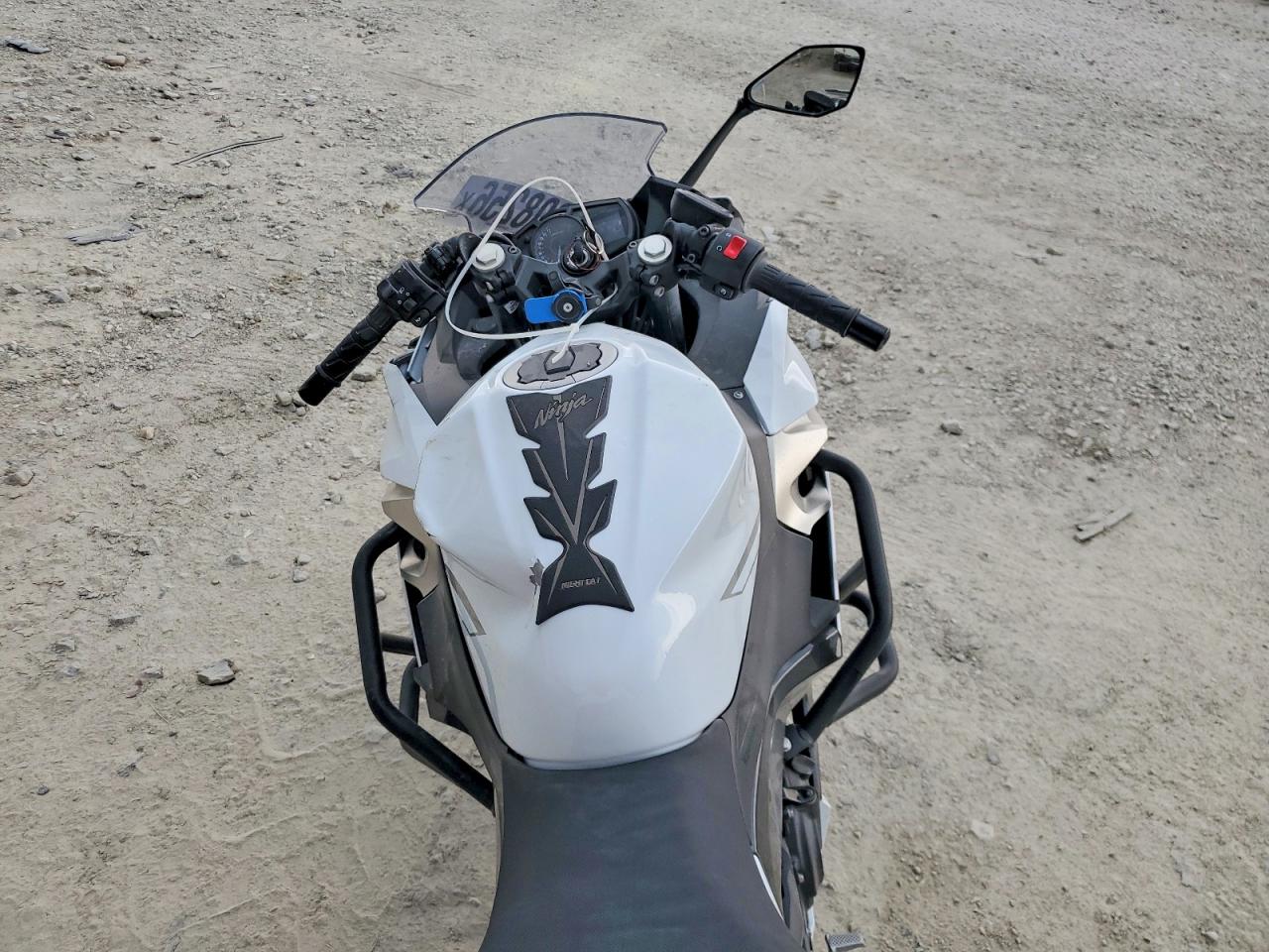 JKAEXKH1XPDAN6196 · 2023 KAWASAKI EX400 · 6/9