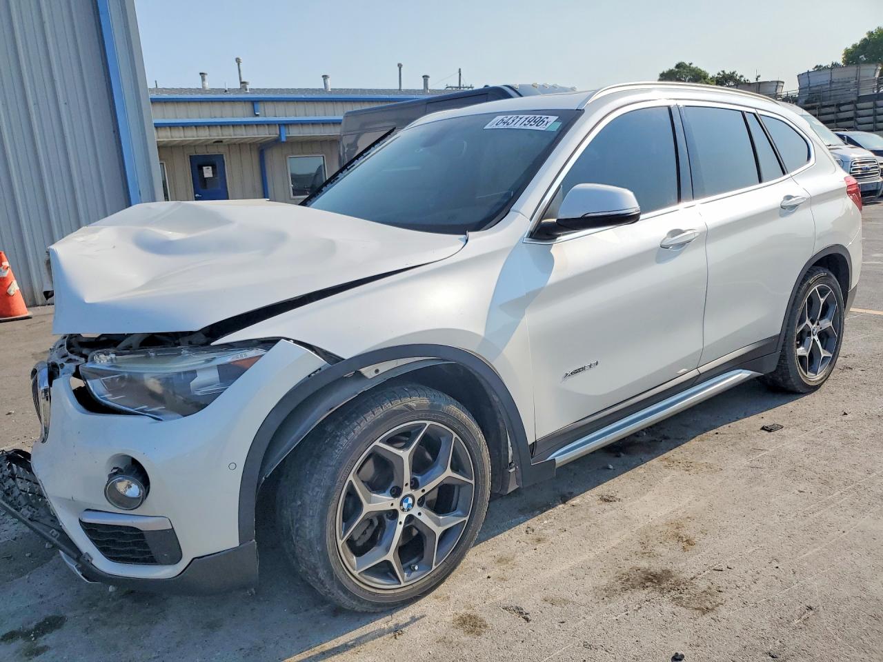 WBXHT3C31H5F80476 · 2017 BMW X1