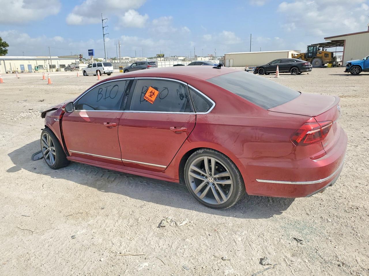 1VWDT7A38HC060593 · 2017 VOLKSWAGEN PASSAT · 2/13