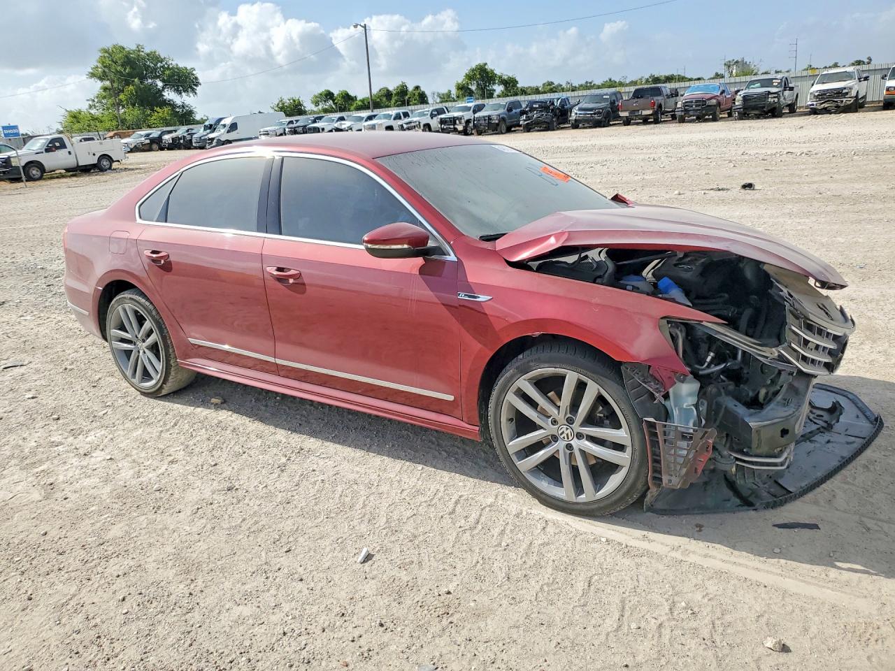 1VWDT7A38HC060593 · 2017 VOLKSWAGEN PASSAT · 4/13