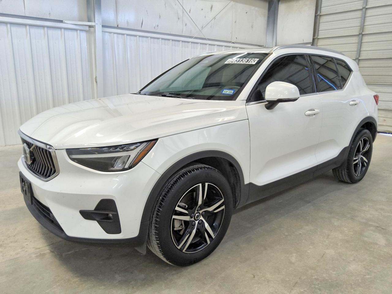 YV4L12UN7P2954168 · 2023 VOLVO XC40