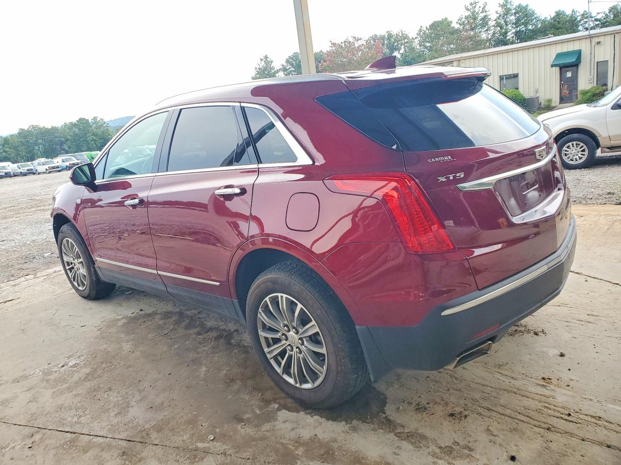 1GYKNBRSXHZ128001 · 2017 CADILLAC XT5 · 2/12
