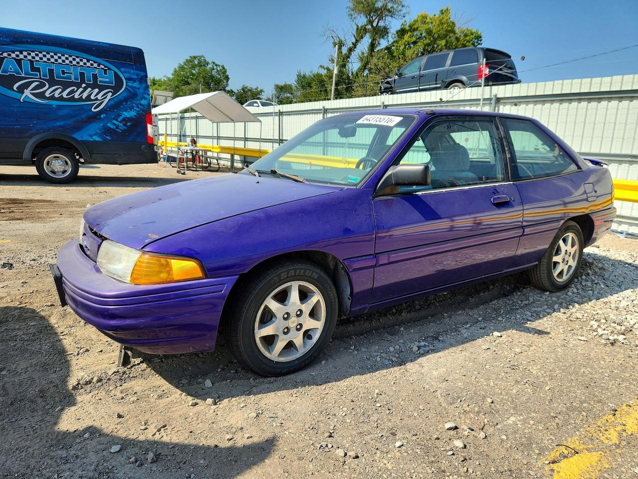 1996 FORD ESCORT