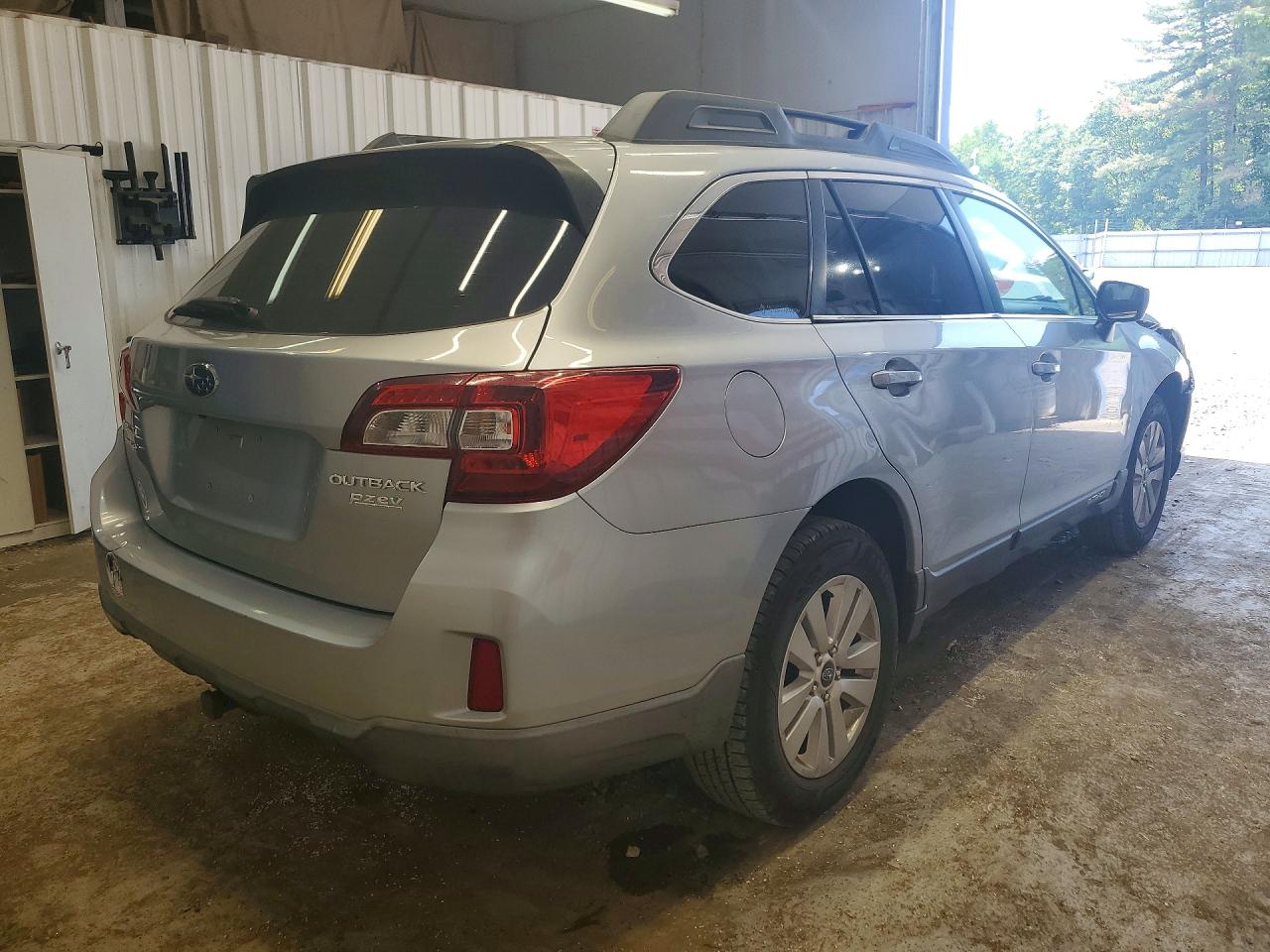 4S4BSAAC0G3241689 · 2016 SUBARU OUTBACK · 3/13