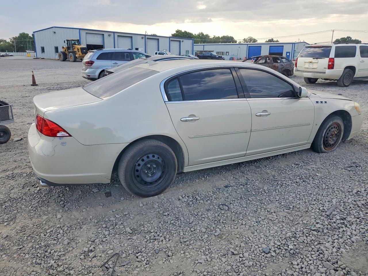1G4HA5EM2BU135738 · 2011 BUICK LUCERNE · 3/12
