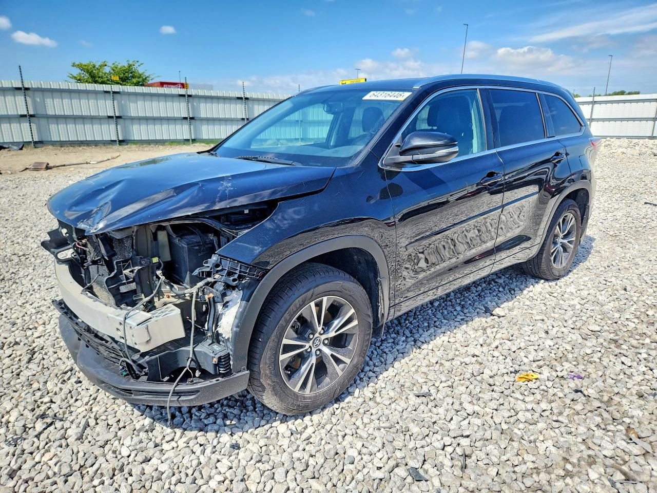 5TDJKRFH3GS334417 · 2016 TOYOTA HIGHLANDER