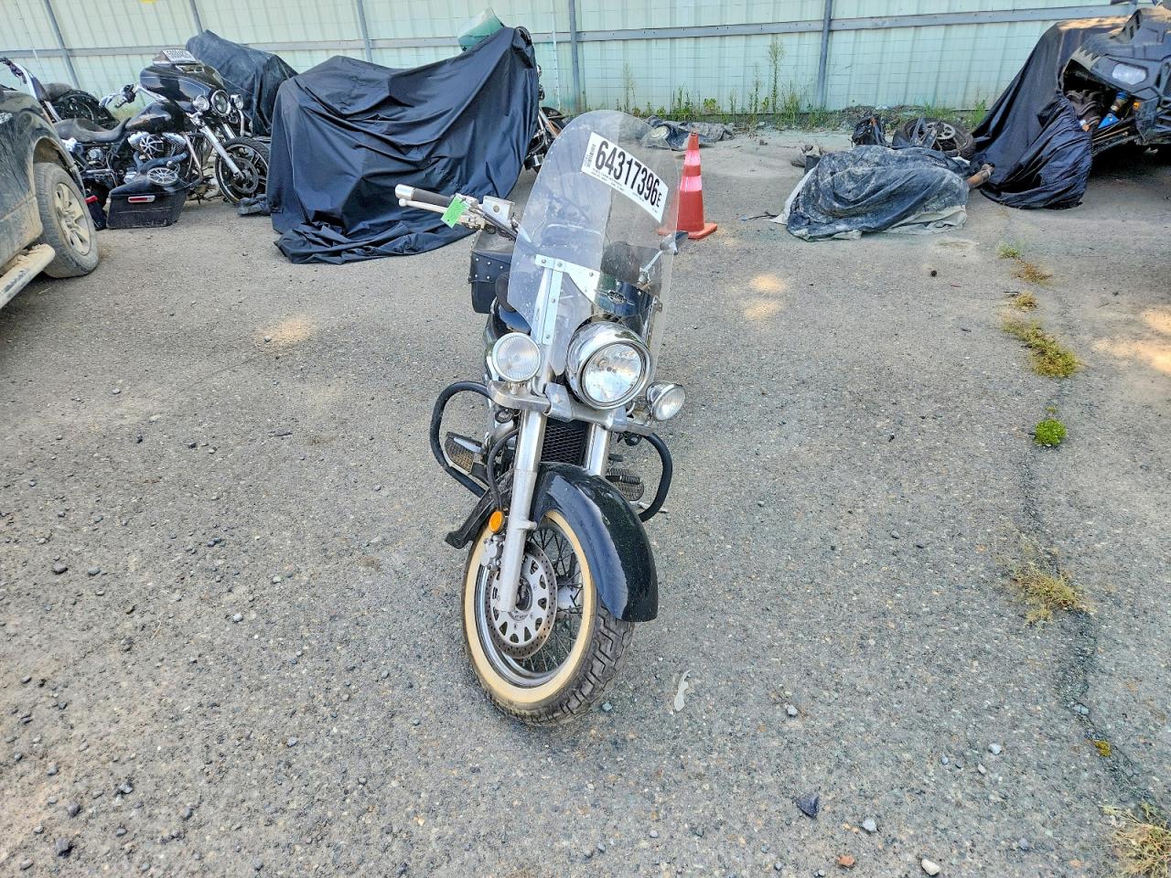 JS1VS55A952110839 · 2005 SUZUKI C50 · 5/10