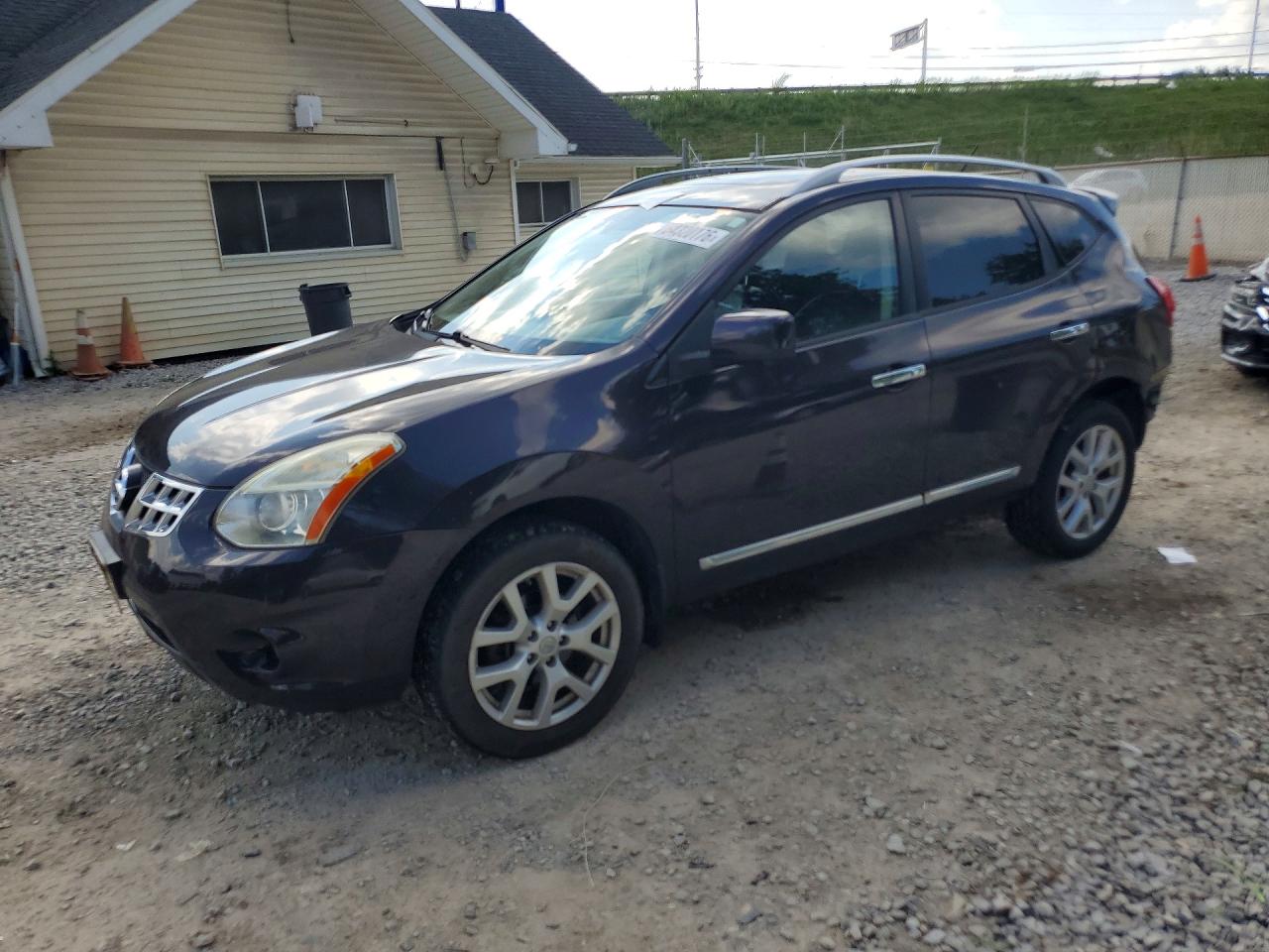 JN8AS5MV1CW371739 · 2012 NISSAN ROGUE