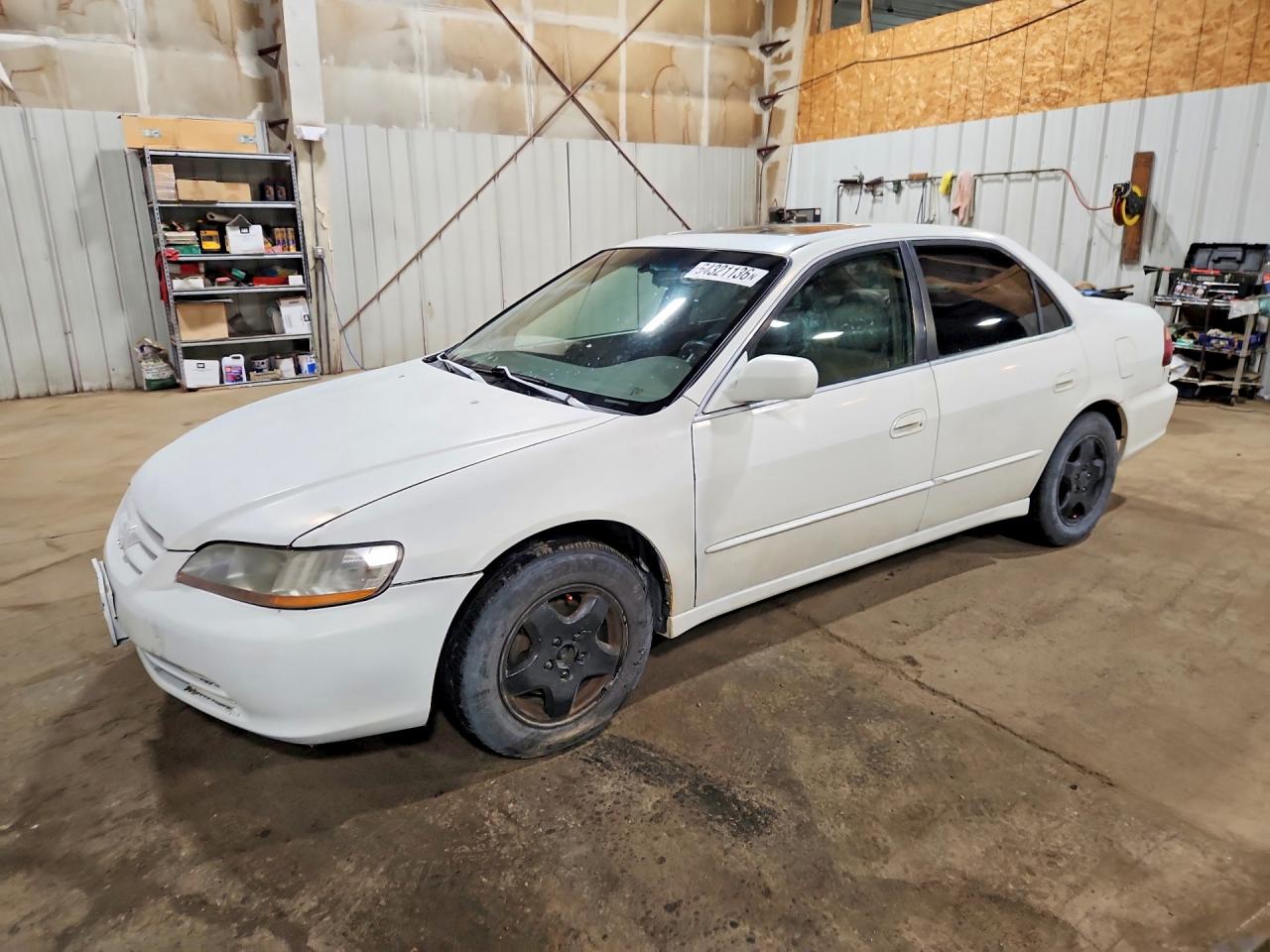 1HGCG1656WA031274 · 1998 HONDA ACCORD