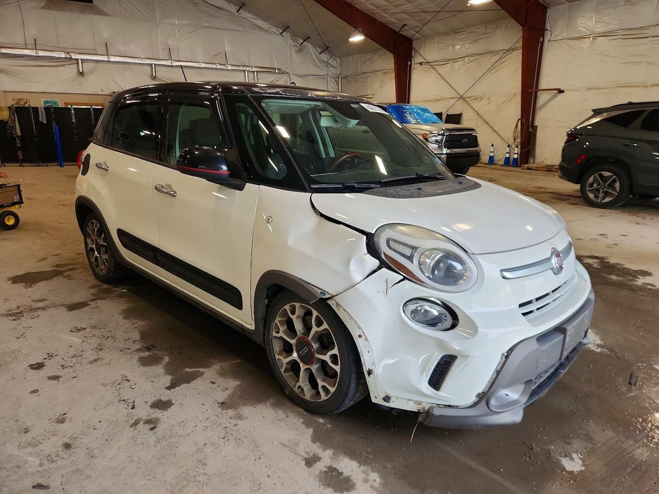 ZFBCFADH7EZ011763 · 2014 FIAT 500L · 4/12