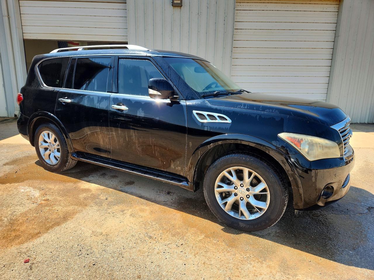 JN8AZ2NF2B9504314 · 2011 INFINITI QX56 · 4/13