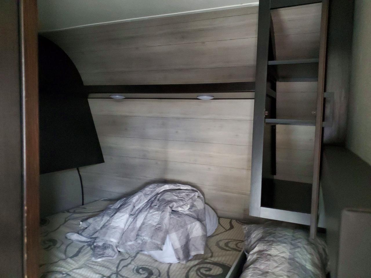 1UJBJ0BN7N75R0078 · 2022 JAY 242BHS-1S · 5/10