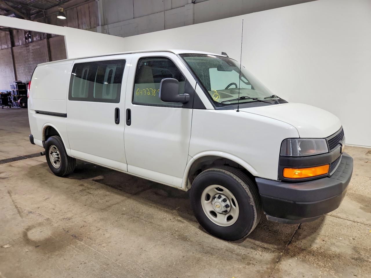 1GCZGGFP4N1168175 · 2022 CHEVROLET EXPRESS G3500 · 4/13