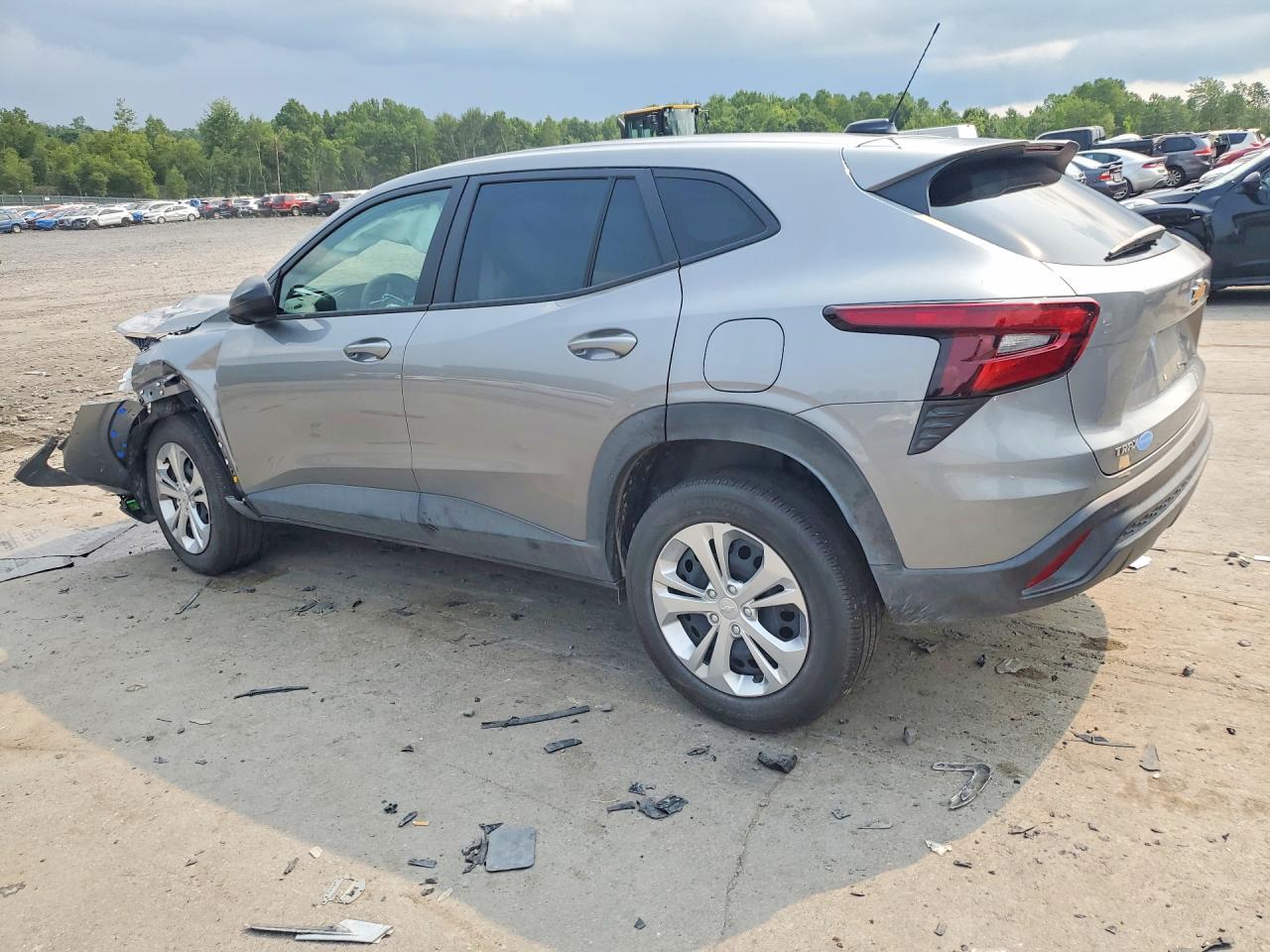 KL77LFEP4TC093054 · 2026 CHEVROLET TRAX · 2/13