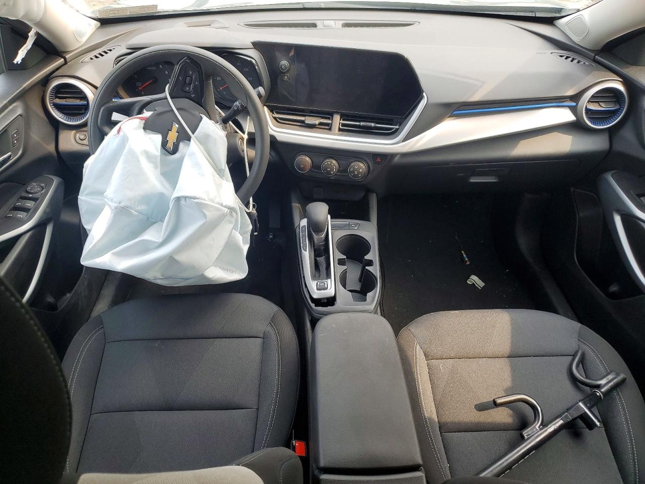 KL77LFEP4TC093054 · 2026 CHEVROLET TRAX · 8/13