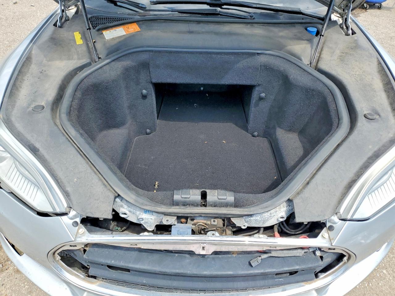 5YJSA1CNXDFP05480 · 2013 TESLA MODEL S · 11/13