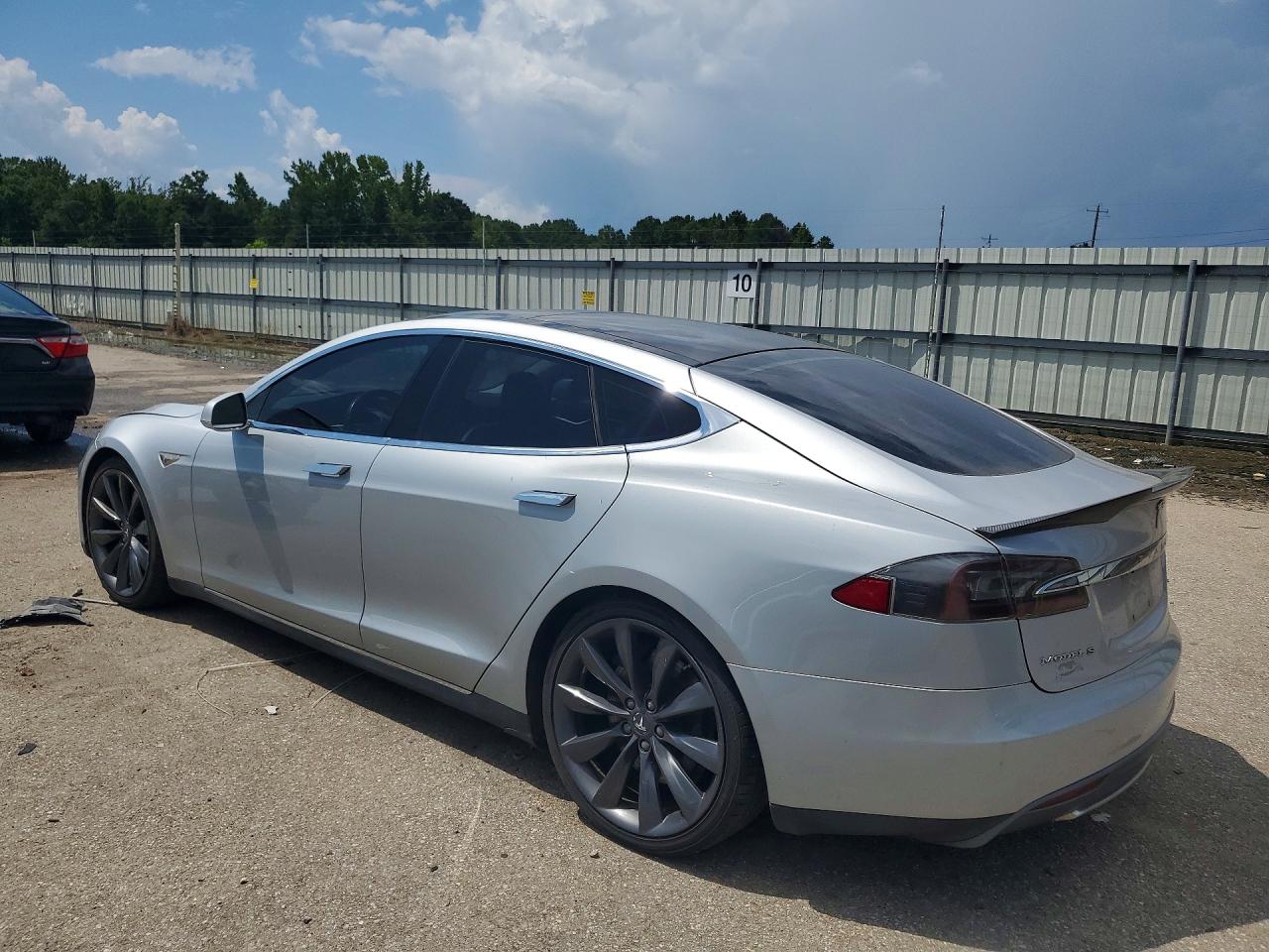 5YJSA1CNXDFP05480 · 2013 TESLA MODEL S · 2/13
