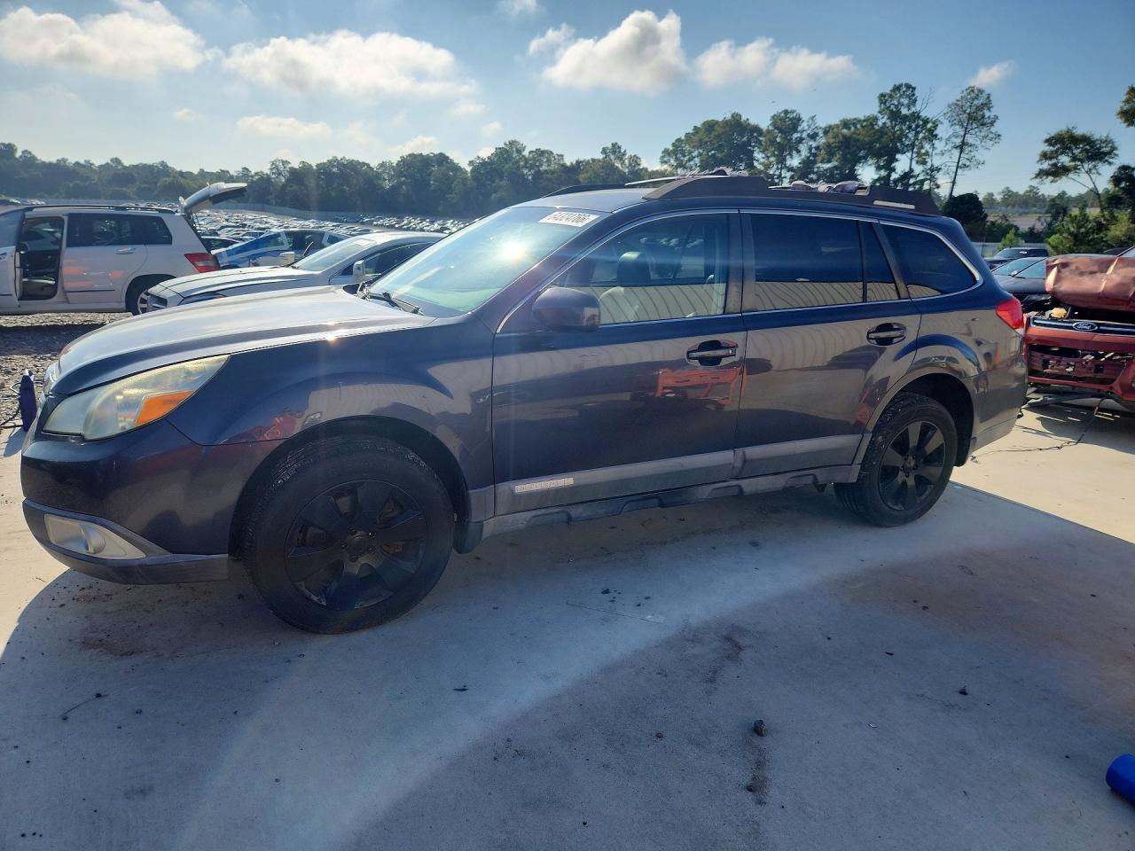 2011 SUBARU OUTBACK