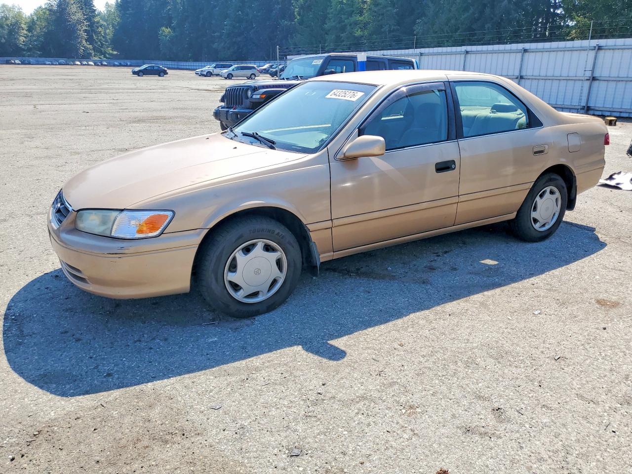 4T1BG22K2YU758503 · 2000 TOYOTA CAMRY