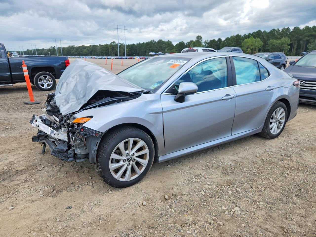 4T1C11AK7NU628889 · 2022 TOYOTA CAMRY