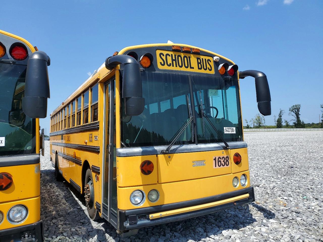 1T7YN4B2341136541 · 2004 THOMAS SCHOOL BUS