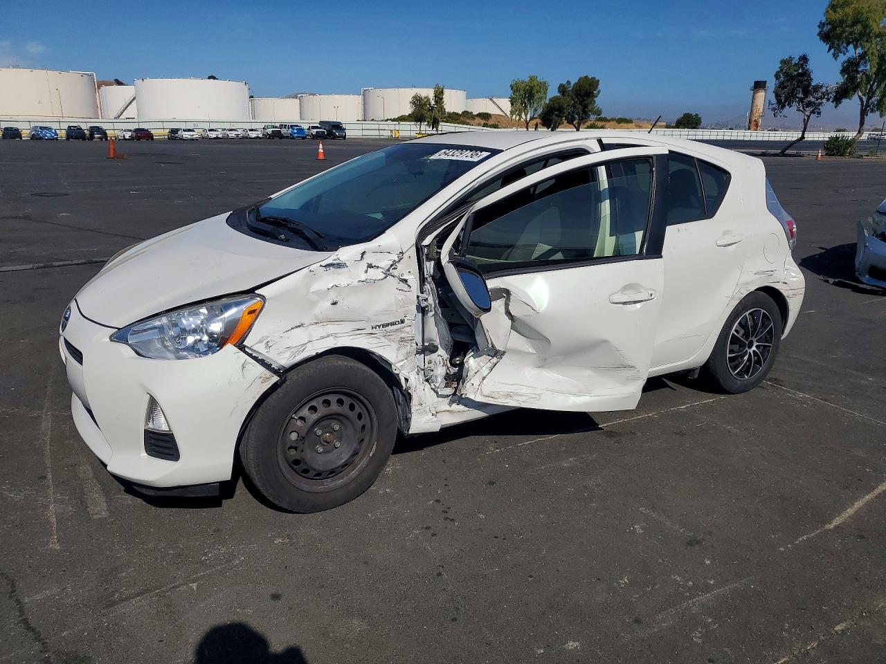 JTDKDTB35D1550879 · 2013 TOYOTA PRIUS C